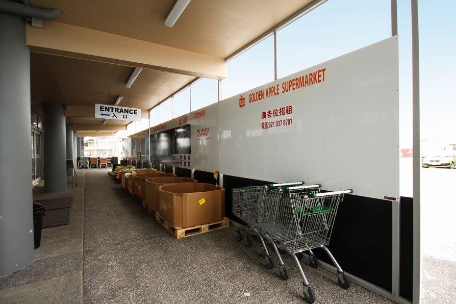 golden-apple-screens-fresco-2 Golden Apple Supermarket Screens by Fresco Shades